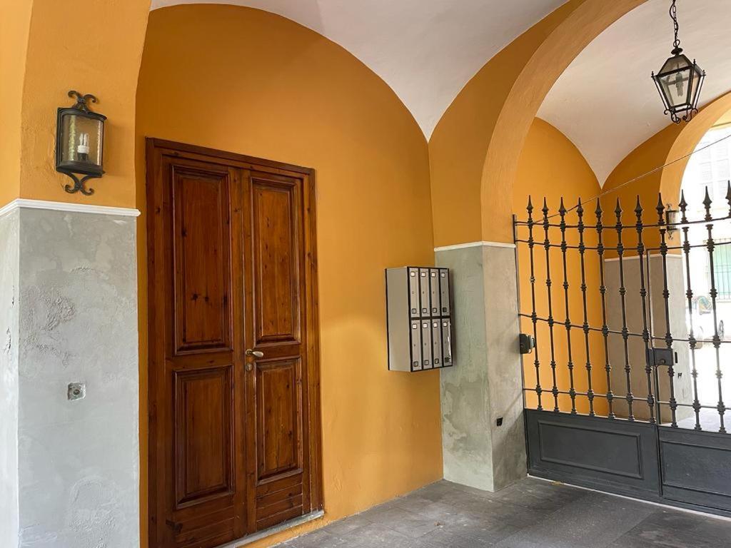 Minimal Loft In Centro A Piacenza Apartment Luaran gambar
